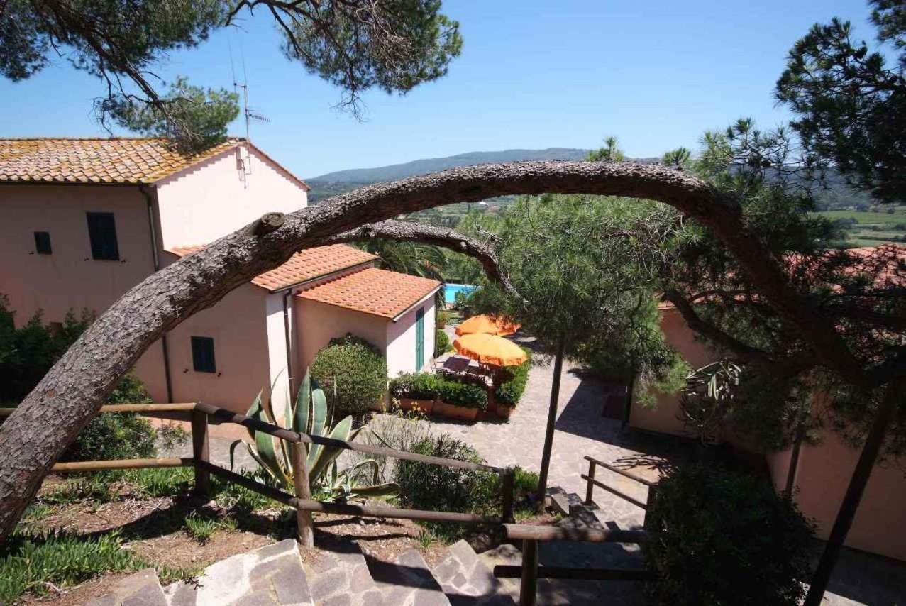Residence Della Luna 阿祖罗港 外观 照片